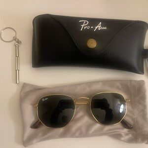 ❌SOLD❌ Sunglass